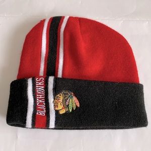 NEW Chicago Blackhawks Authentic NHL Ice Hockey Beanie Knit Hat One Size Red